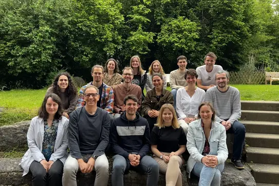 Gruppenfoto von unserem Retreat 2023 in Gaienhofen am Bodensee.