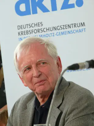 Professor Harald zur Hausen