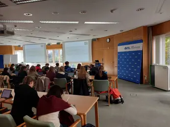 During the Welcome Week events the new students are exposed to a variety of informative introductions to the masters program and the life at DKFZ in general, accompanied by instructive preparatory workshops.