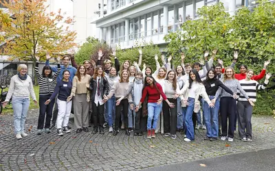 Group picture taken on 14 October 2024 in front of the DKFZ ATV Building: 24 new students were officially welcomed and introduced to the DKFZ on 14th October 2024 by the Director of the Cancer Research Academy, Prof. Duncan Odom, and by the Scientific Coordinator, Prof. Ilse Hofmann.