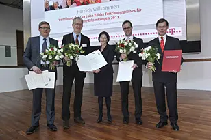 von links nach rechts: Prof. Dr. Christopher Baum, Prof. Dr. Christof von Kalle, Eva Luise Köhler, Dr. Kaan Boztug, Prof. Dr. Christoph Klein